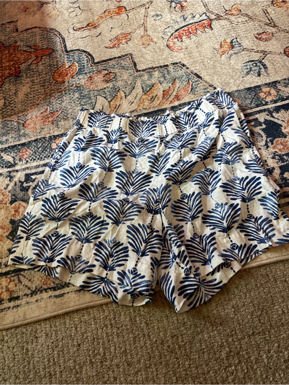 J Jill Women's Blue Palm-Print Linen Blend Shorts